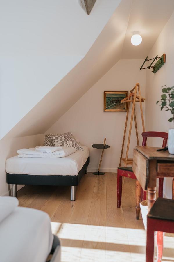 Kefs Guesthouse & Cafe แอเรอสเคอบิง ภายนอก รูปภาพ
